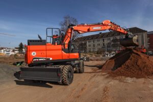 Колесный экскаватор Doosan DX160W