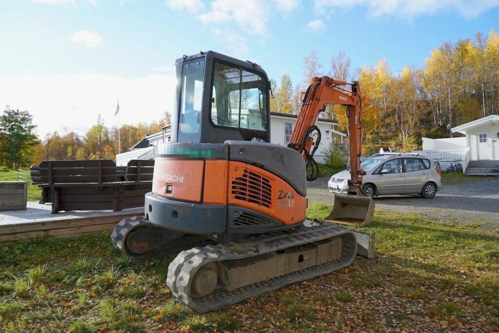 Мини-экскаватор Hitachi ZX-50U-2