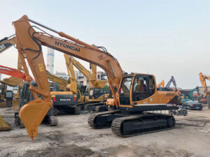 Гусеничный экскаватор Hyundai 220LC-9S