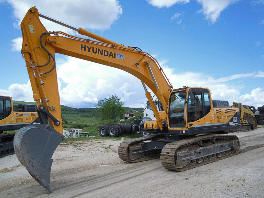 Гусеничный экскаватор Hyundai R300LC-9S