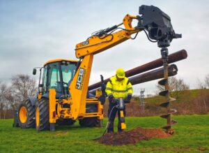 Экскаватор-погрузчик JCB 3CX с гидробуром