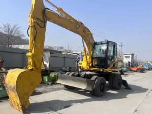 Колесный экскаватор JCB JS 130W