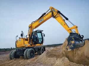 Колесный экскаватор JCB JS 160W