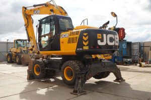 Колесный экскаватор JCB JS 160W