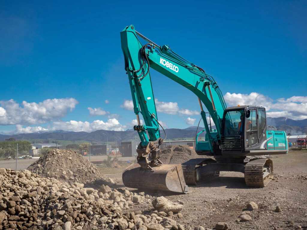 Гусеничный экскаватор Kobelco SK 210LC-8