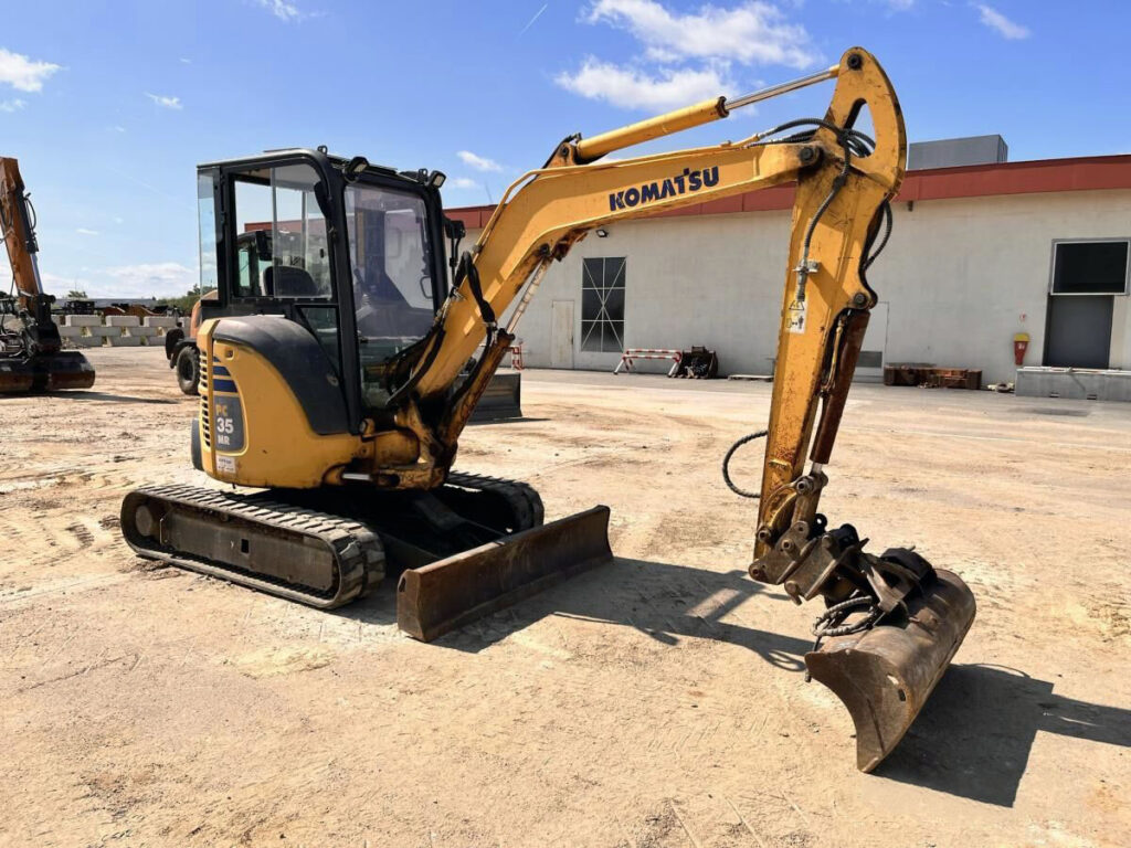 Мини-экскаватор Komatsu PC35MR-3