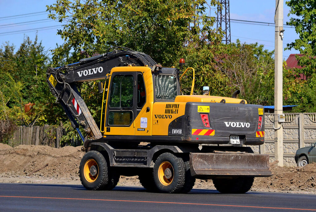 Колесный экскаватор Volvo EW145B Prime